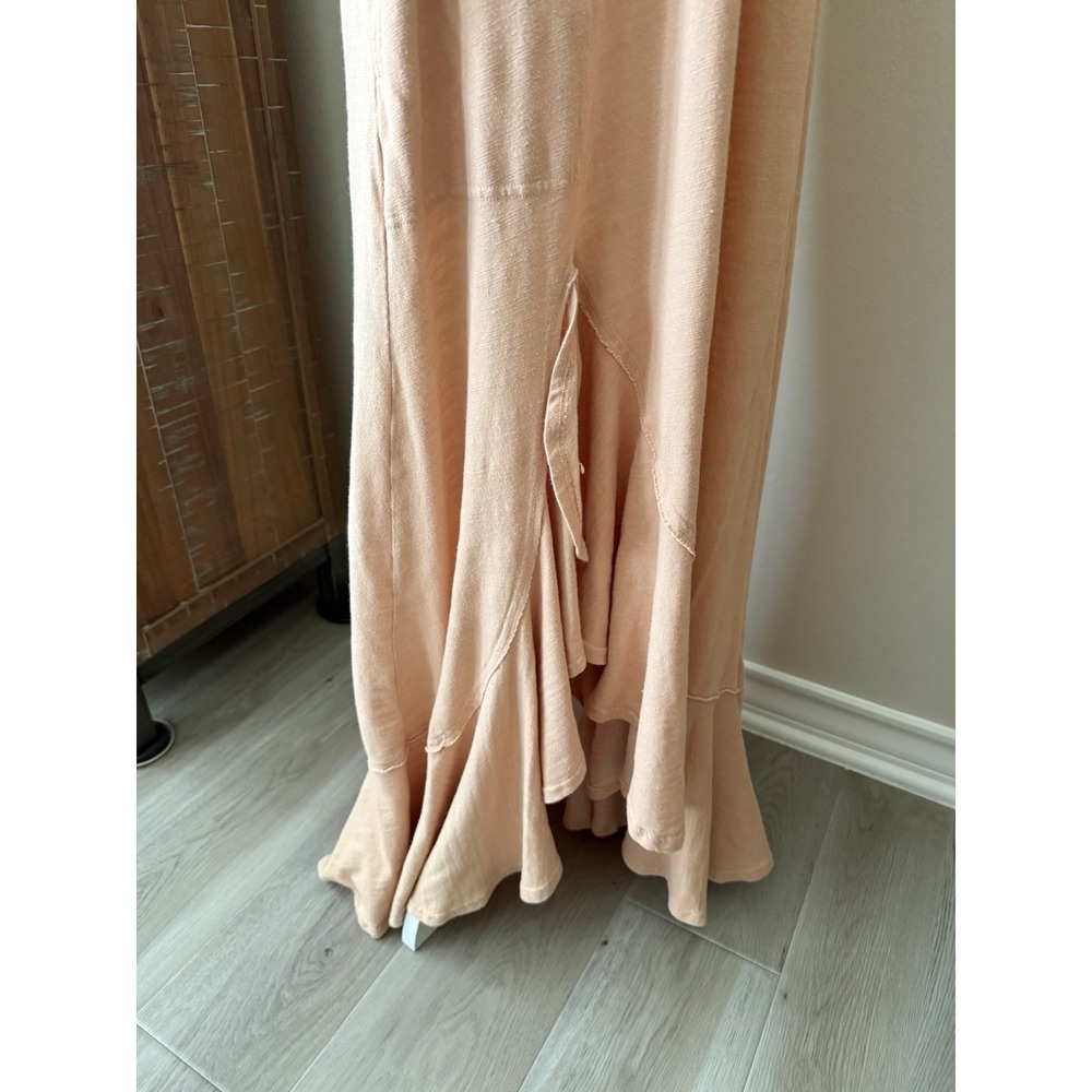 Free People FP Beach Maxi Dress L Peach Ruffle Hem Raw Edge Boho Oversized - Picture 3 of 10
